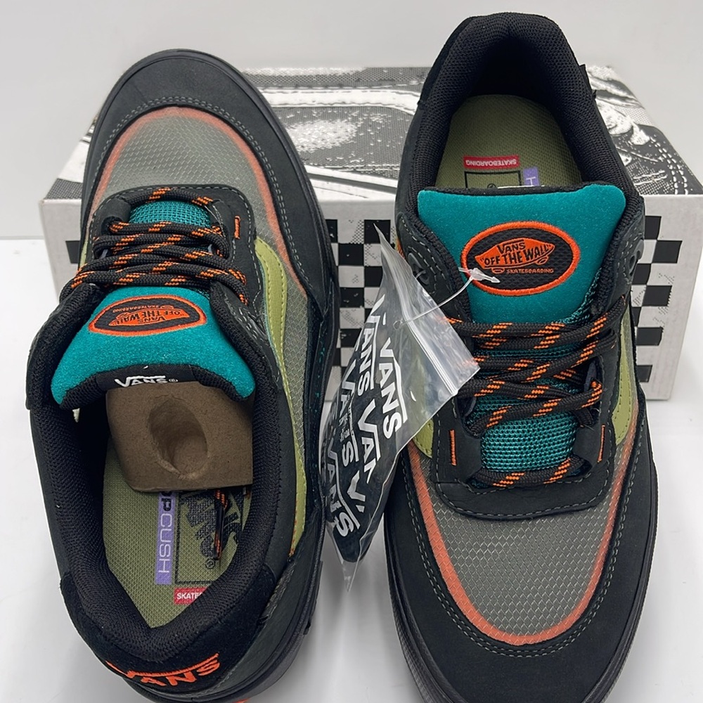 Vans Men’s Wayvee Outdoor Unexplored Sneakers
Outdoor Unexplored
VN0A5JIABKP - Picture 13 of 16